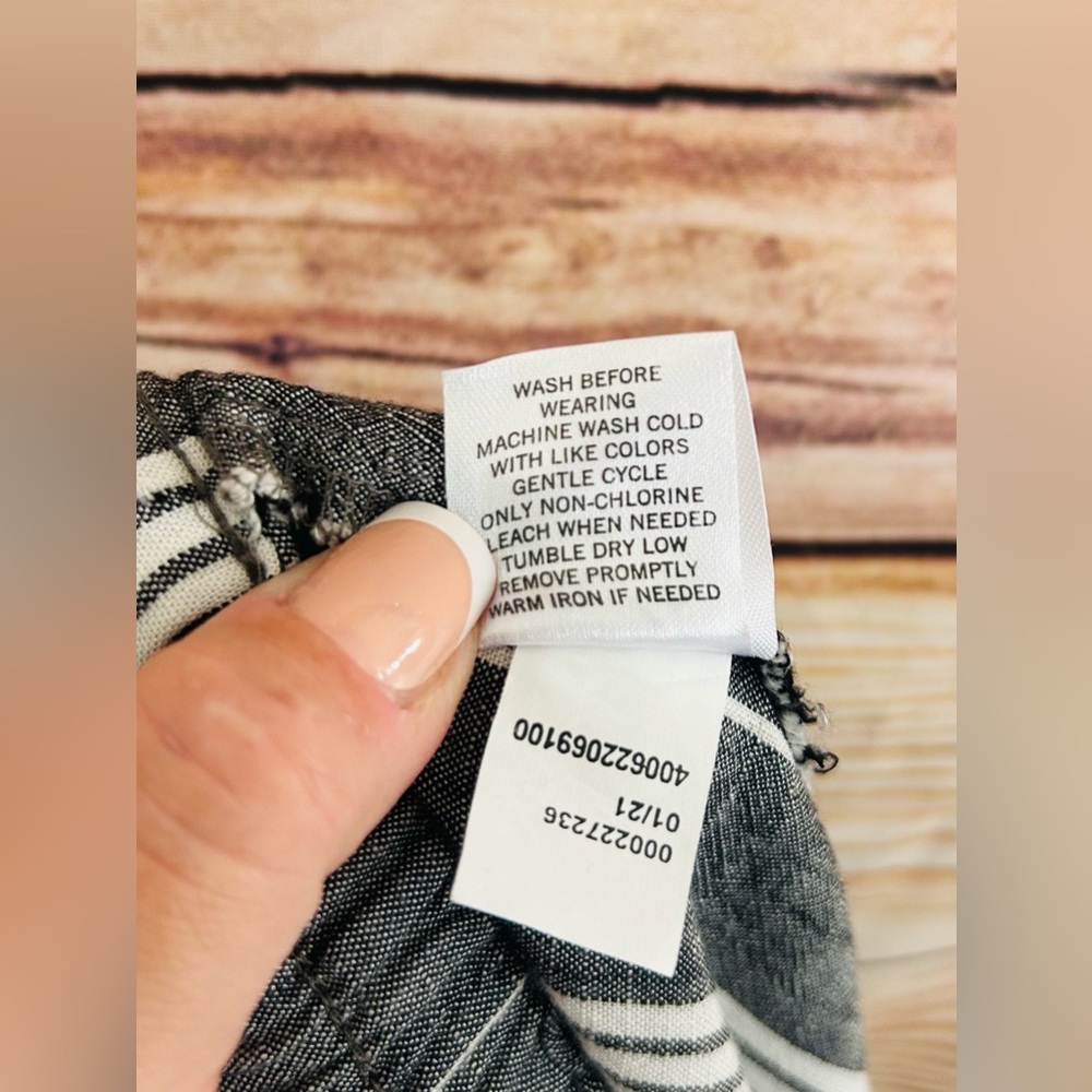 Sonoma Gray White Striped Ultra Comfort Waistband Mid Rise Pocket Shorts L NWOT - Picture 10 of 13
